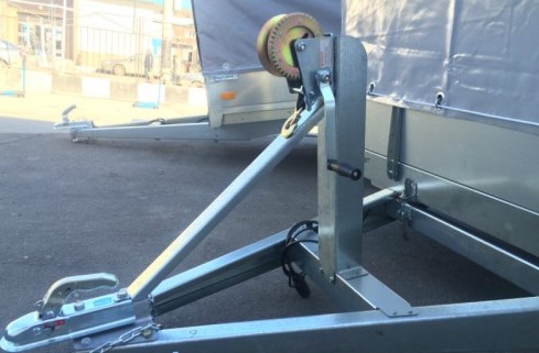 Лебедка и кронштейн 