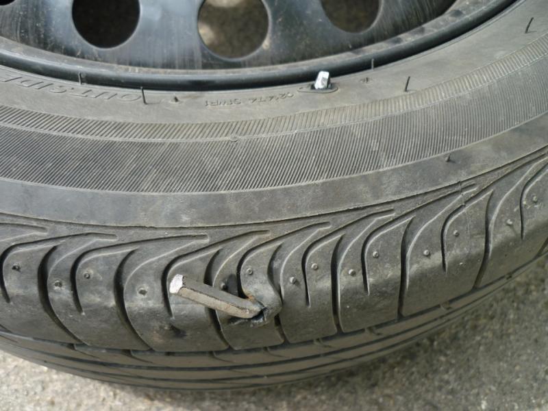 Устранение прокола колеса 