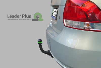 Фаркоп для VOLKSWAGEN POLO (седан)(6R1) 2010-...