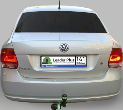 Фаркоп для VOLKSWAGEN POLO (седан)(6R1) 2010-...
